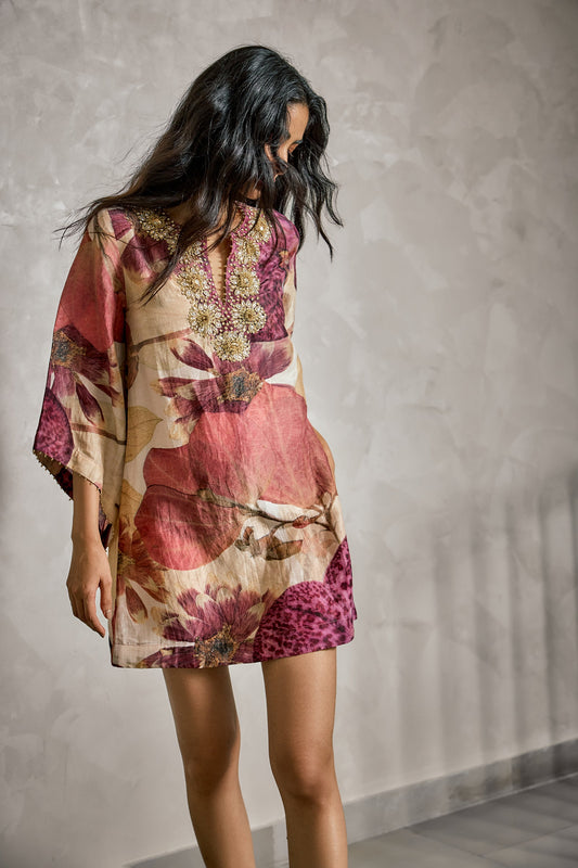 Avira Kaftan